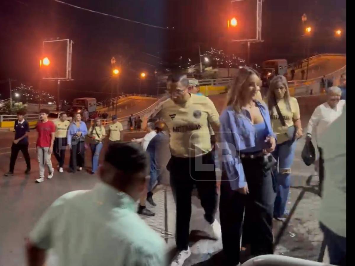 Emilio sorprende con Virginia en el Nacional, fiesta de Motagua y bellezas