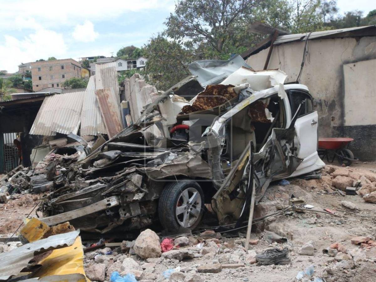 Zona cero: los vestigios de la tragedia vial en la colonia Villa Nueva