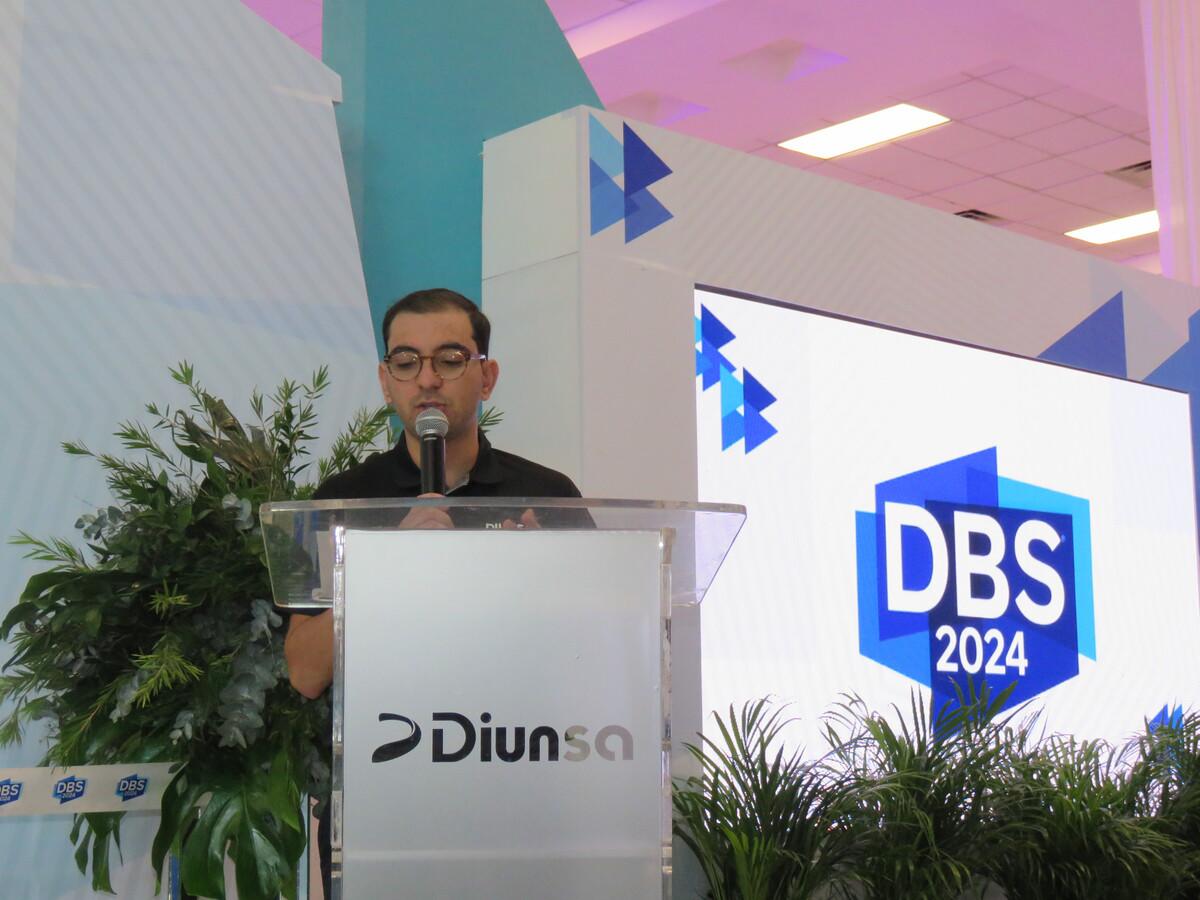 Mario Alejandro Faraj, jefe de mercadeo de Diunsa.