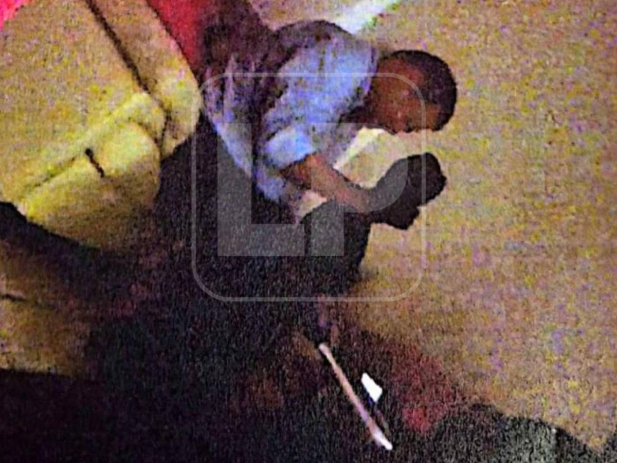 Fotos inéditas de Romeo Vásquez recibiendo dinero de narcos, según el MP