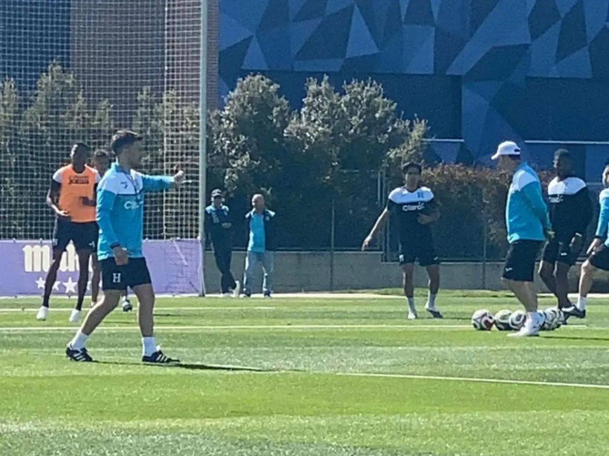 Nueva tecnológica y gran novedad: La Bicolor realiza su segundo entrenamiento