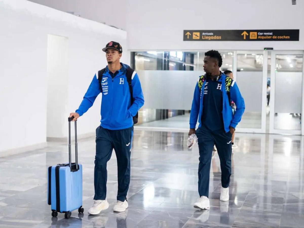 Rostros contentos: así fue la llegada de los seleccionados tras amistoso ante Perú