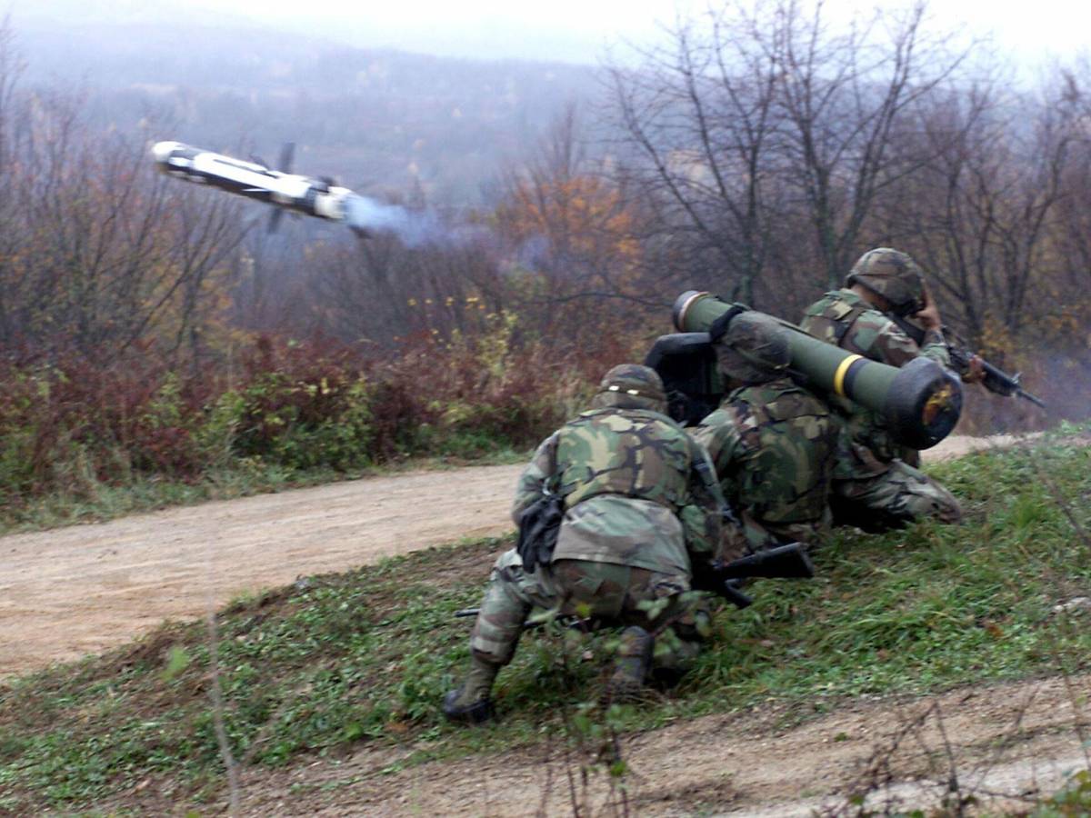Lanzamisiles Javelin, el arma antitanques símbolo de la resistencia ucraniana