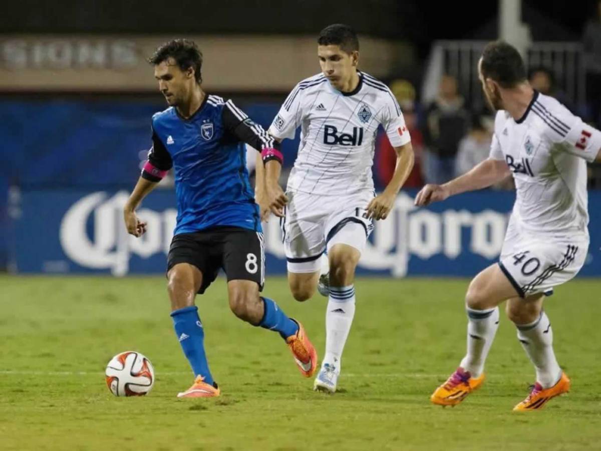 Johnny Leverón dejó el fútbol en silencio y ahora tiene nueva vida en EEUU: de qué trabaja
