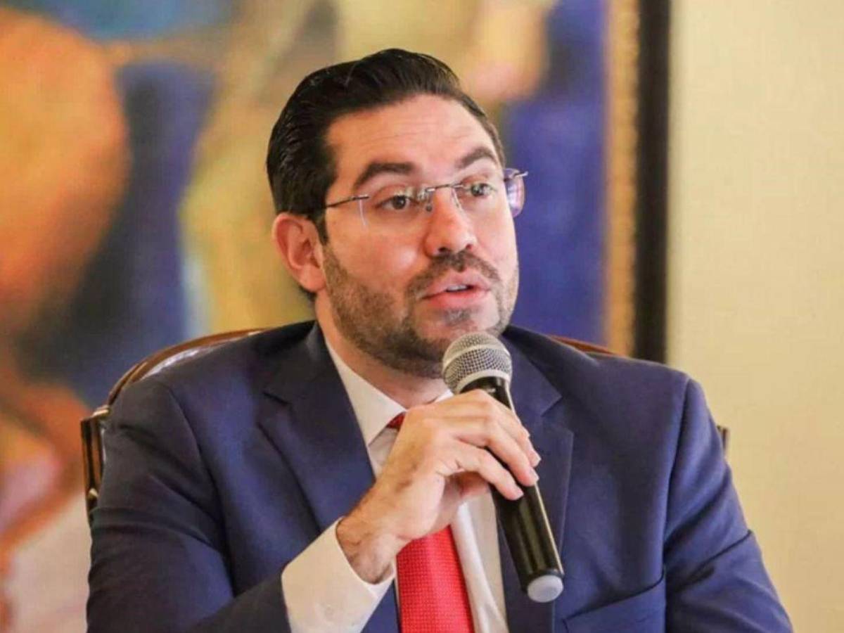 Jorge Cálix en CNN: petición a Xiomara Castro sobre Maduro y ataque a Rixi Moncada