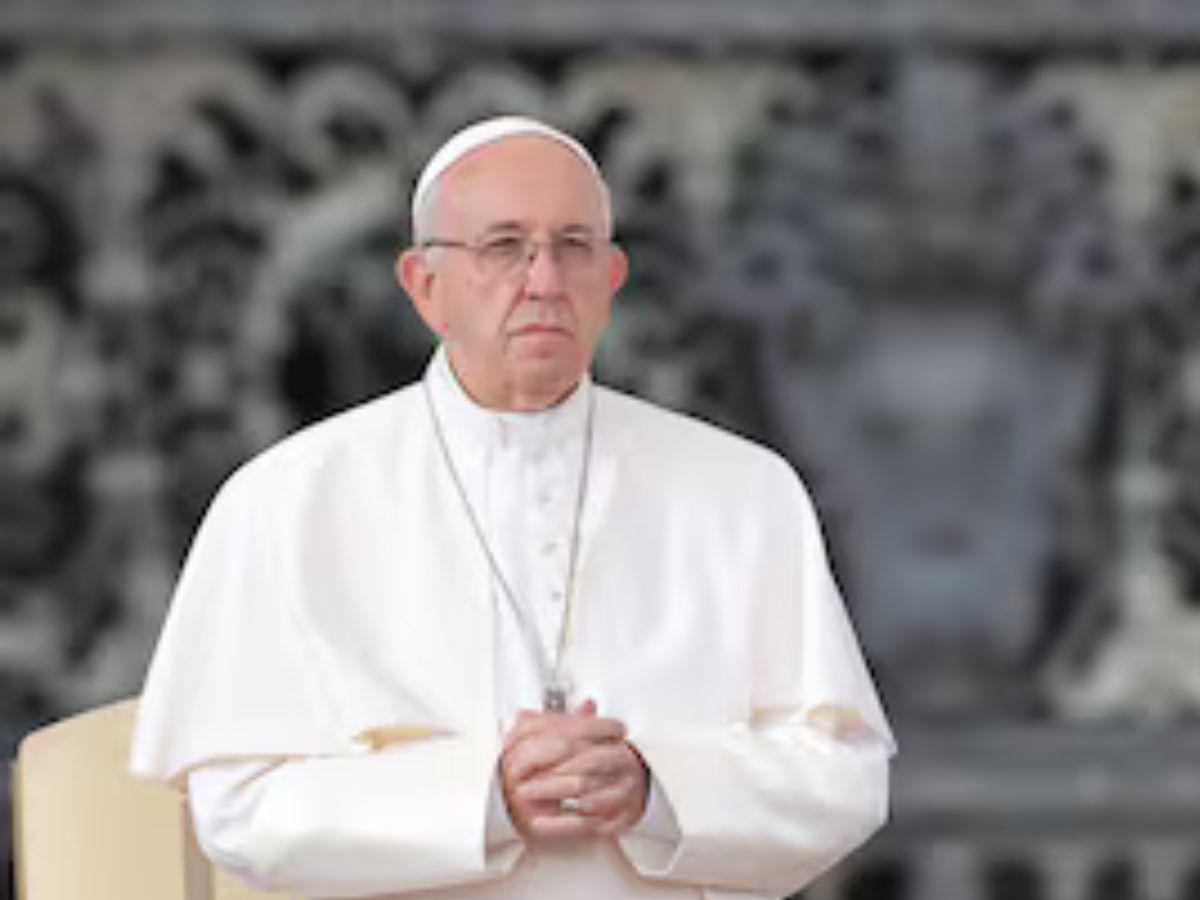 Pastora evangélica pide oración por la salud del papa Francisco