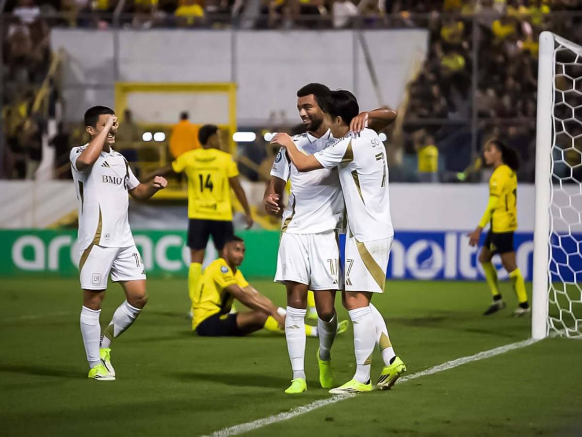 Show de Son, su gesto con hondureño, Lloris cambió camiseta y Real España dio pena