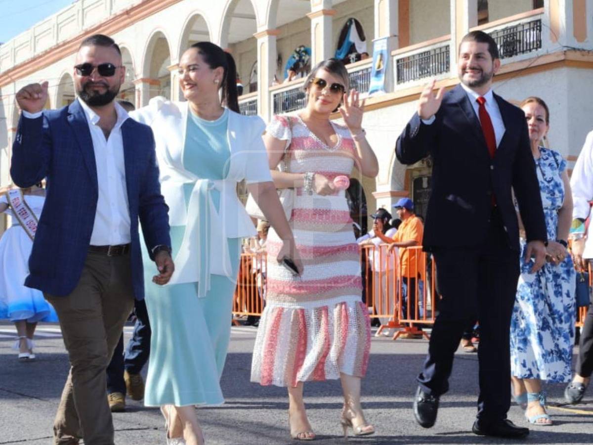 ¿Wall-E en La Ceiba? Las imágenes más destacadas de los desfiles ceibeños