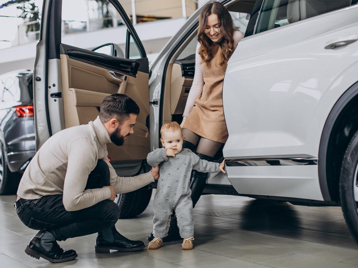 En un ambiente seguro, las familias pueden visitar la feria y apreciar los diferentes vehículos que se exhibirán en el evento.