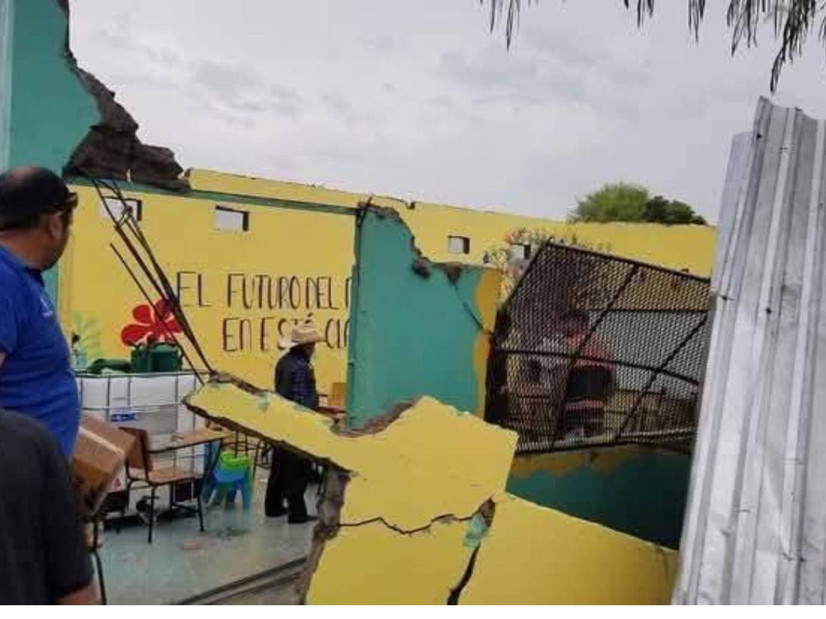 Se derrumba escuela en Comayagua con alumnos en su interior