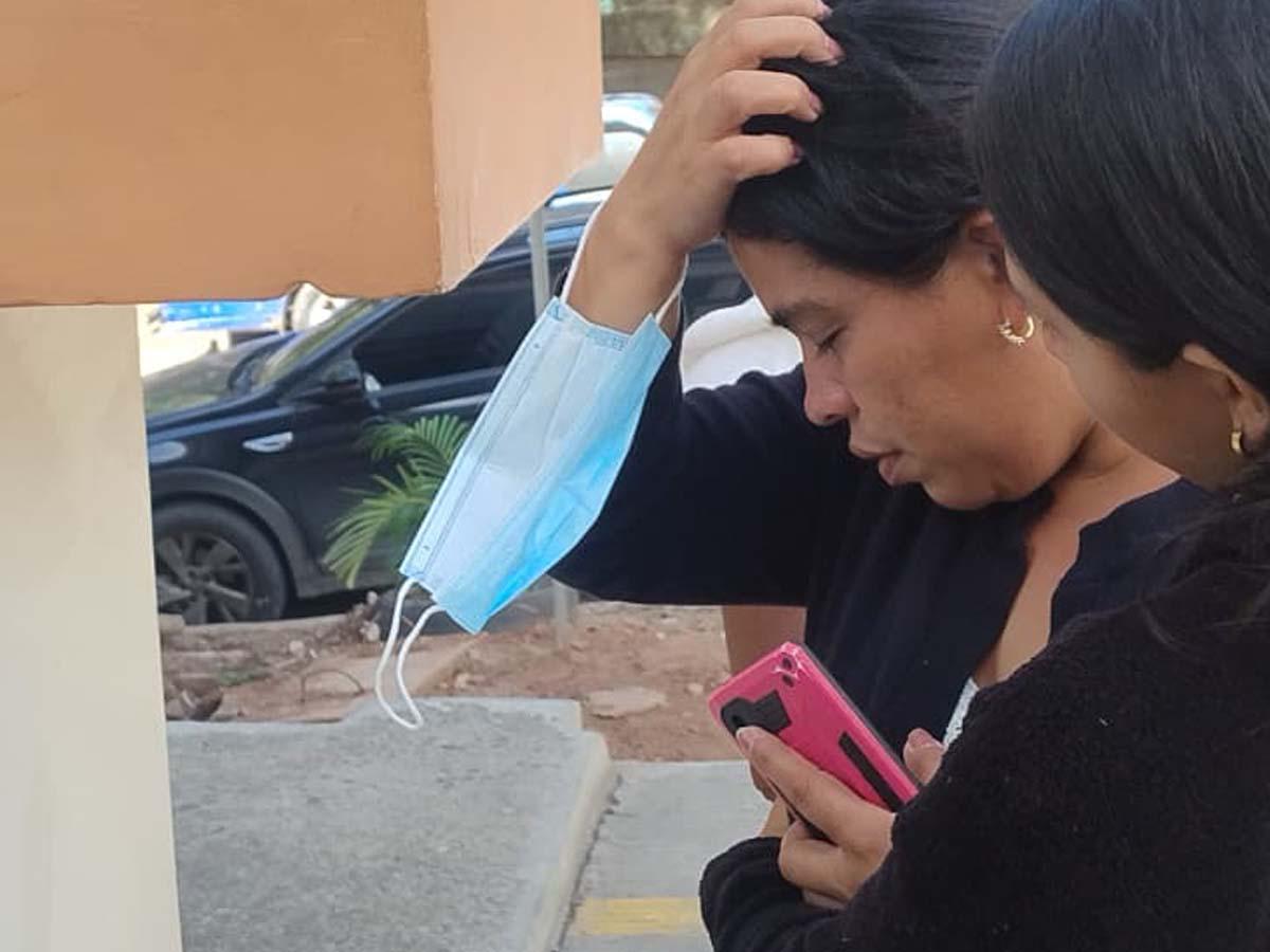 Hipótesis: Cinthia Hernández fue asfixiada con un cargador antes de ser enterrada en el patio