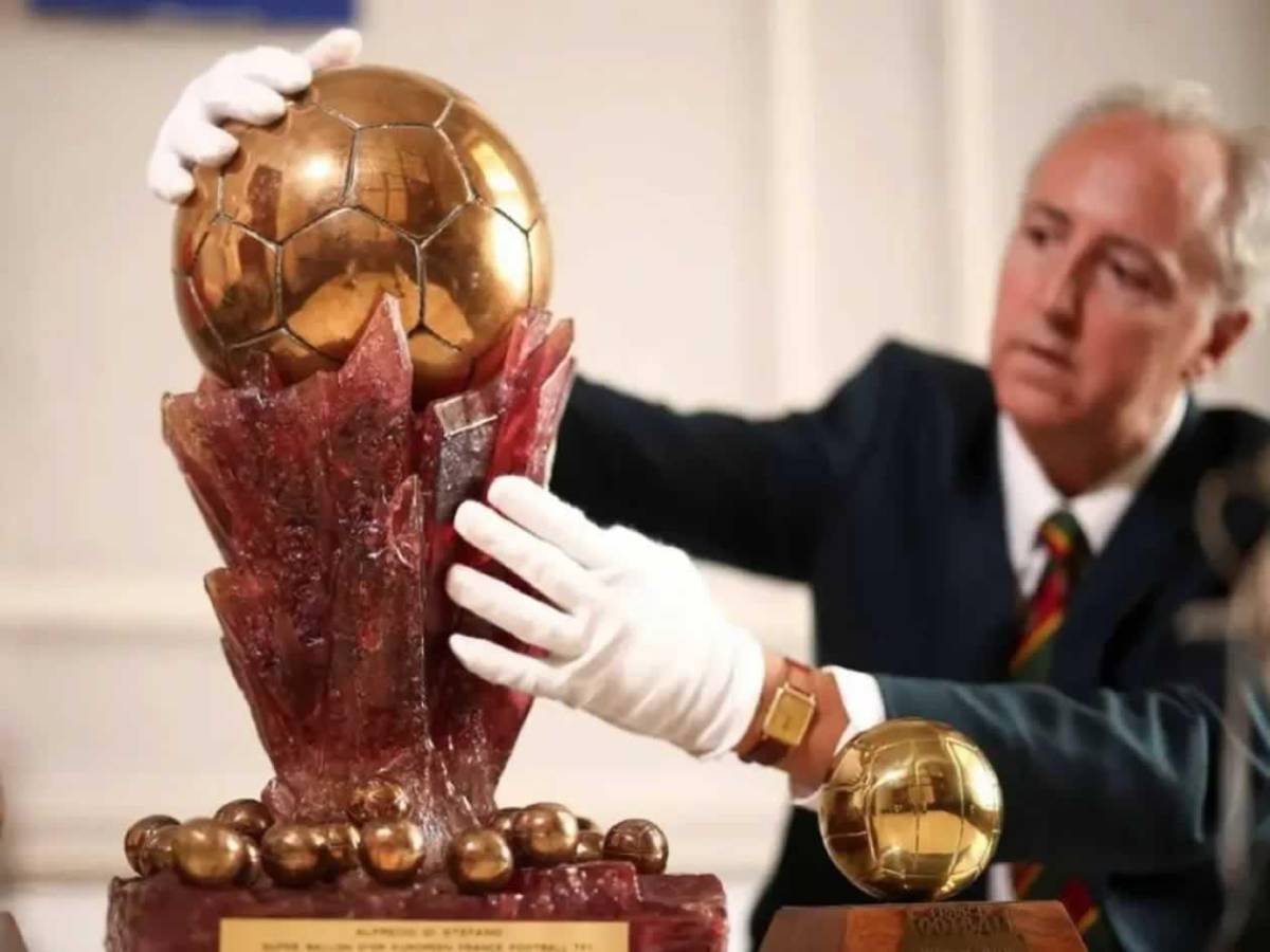 Messi hundiría a Cristiano Ronaldo: ganaría el premio más grande del siglo