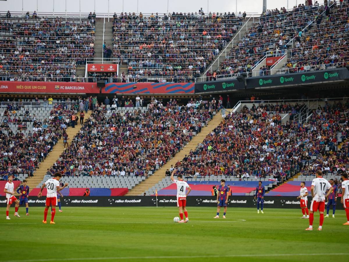 Barcelona tiene nuevo héroe, feo gesto de Flick y Lamine Yamal hizo el ridículo ante su novia