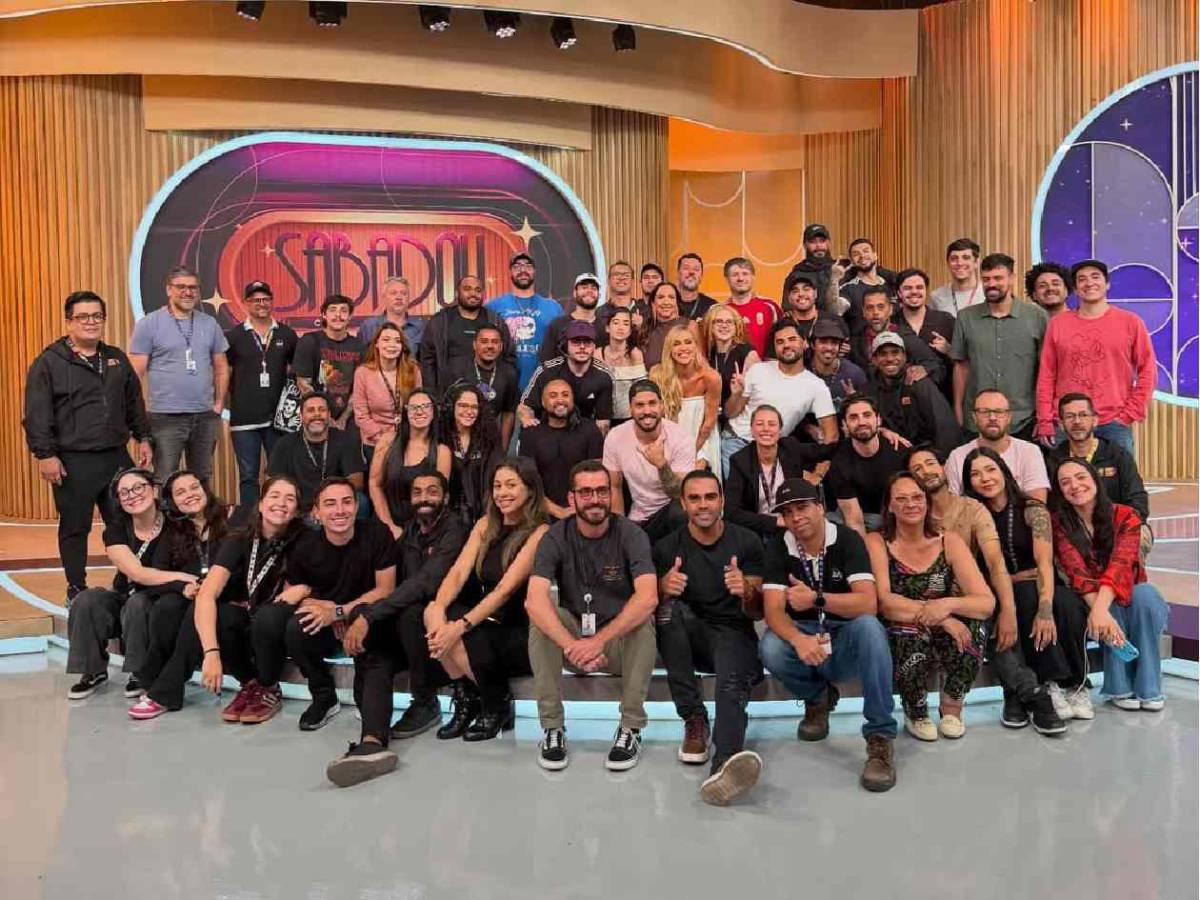 Novia de Vinicius sorprende besando a otro hombre; el brasileño reacciona