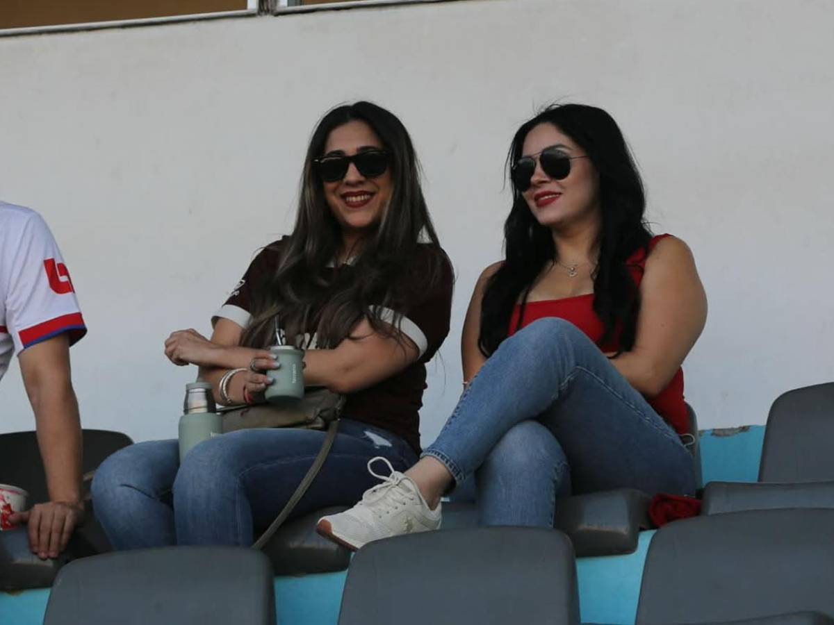 Periodista sorprende y sexy tiktoker: las bellas chicas de la jornada 7 del Clausura 2026