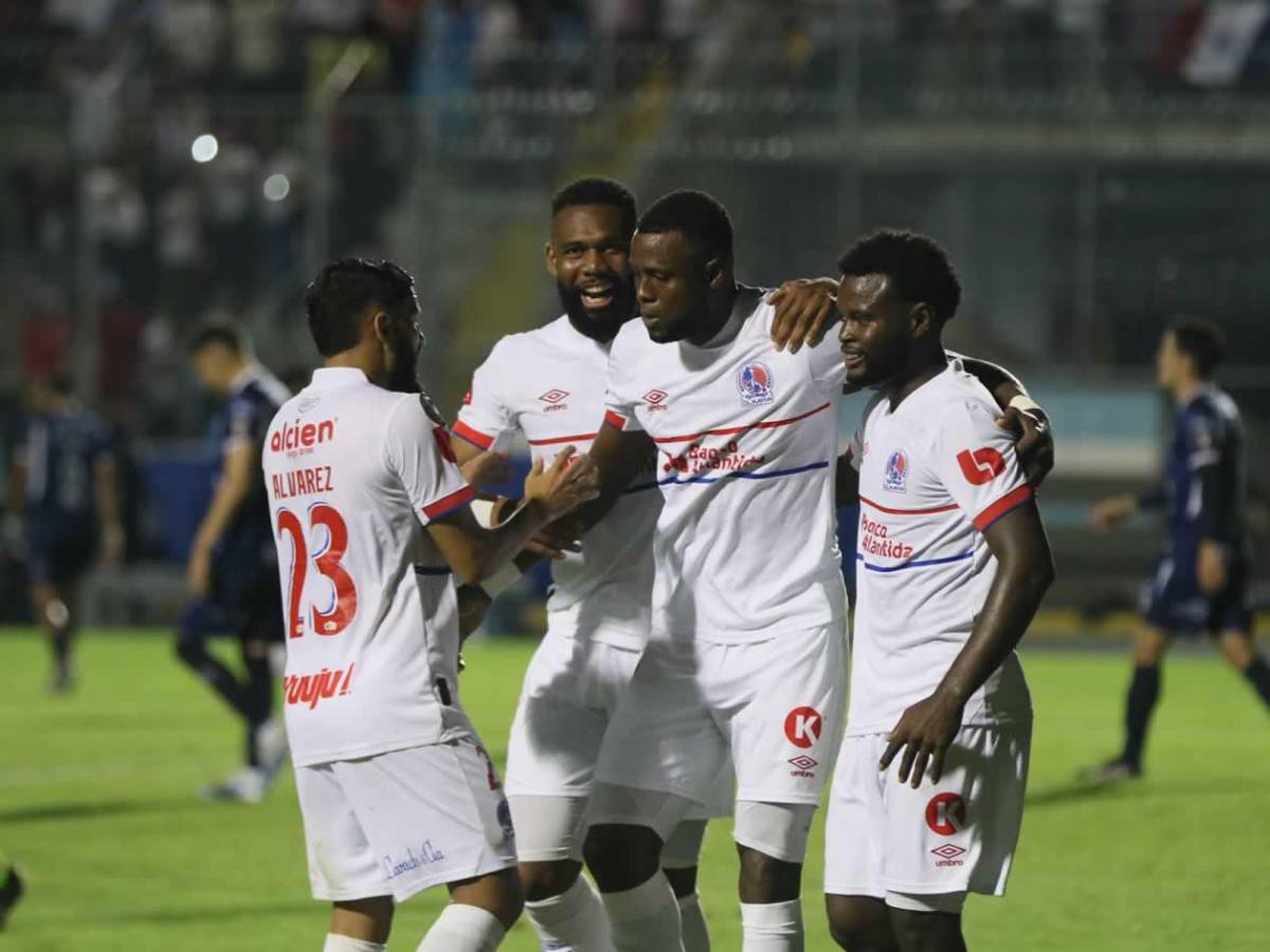 Olimpia de fiesta, doble premio en Concacaf, burla a Motagua y bellas novias de jugadores