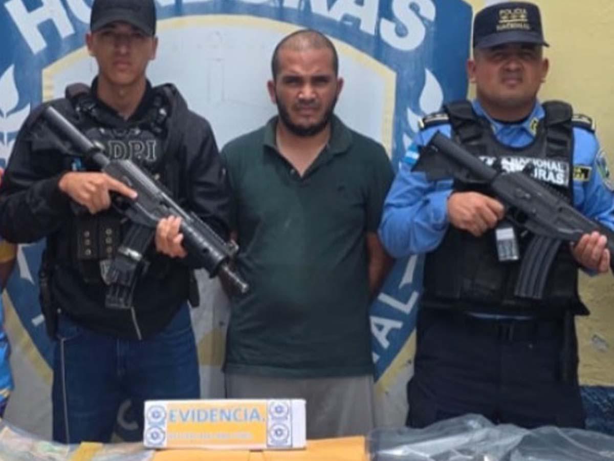 Capturan a Los Kiwis en Yoro; hallan droga, armas y altar con imágenes de la Santa Muerte