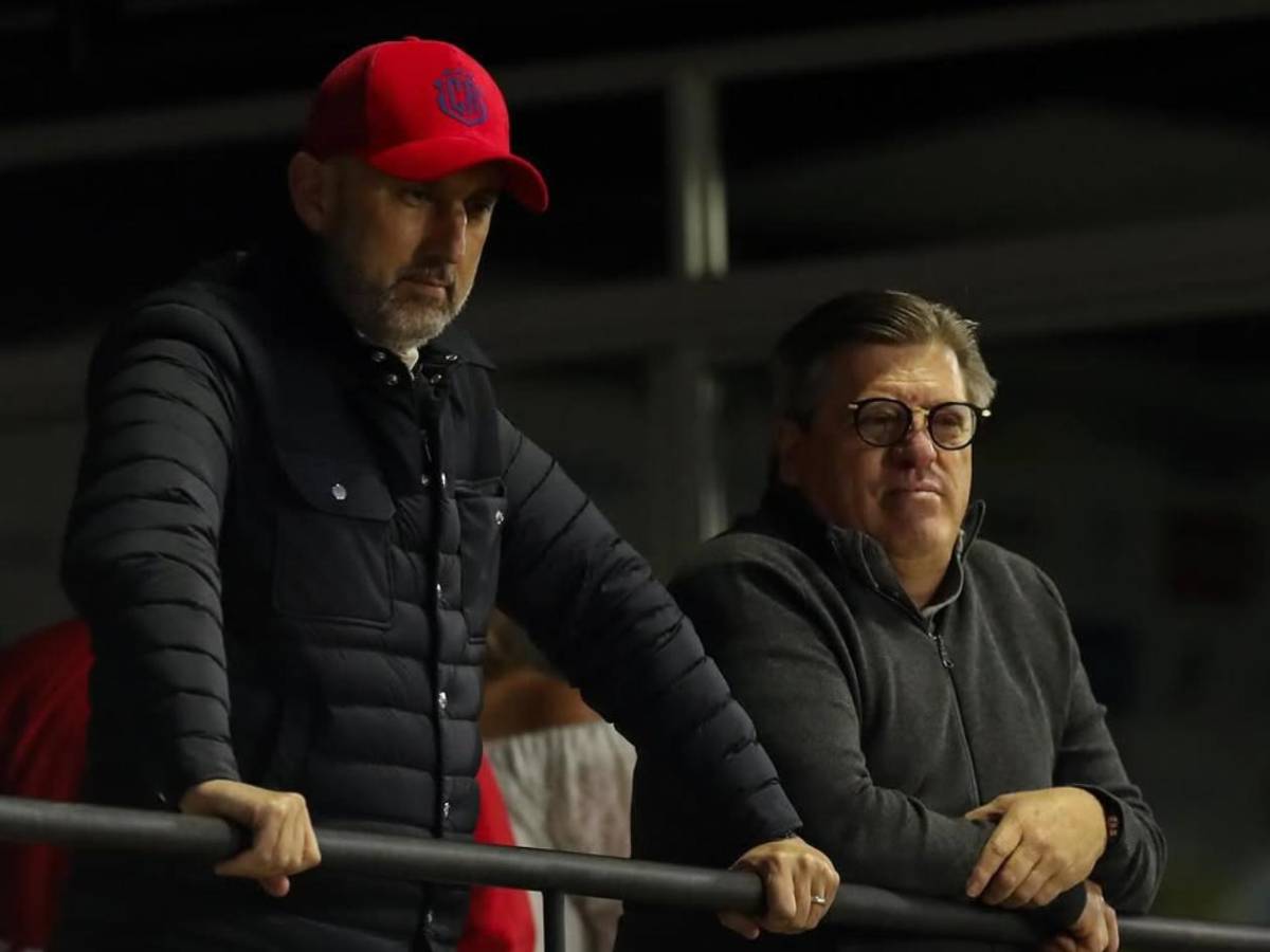 Piojo Herrera lo revela: Anuncia su decisión tras rumor de salida de Costa Rica