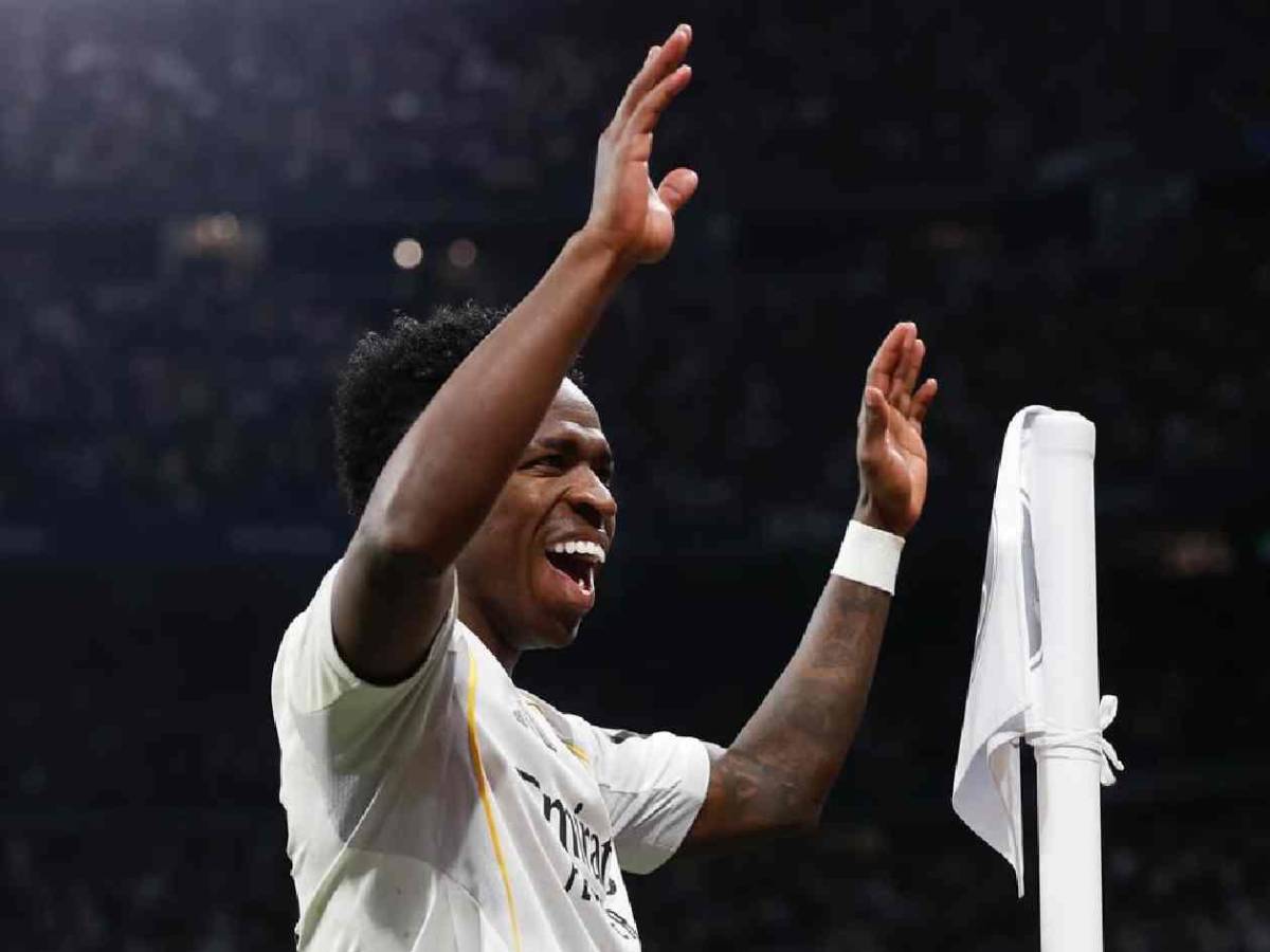 Novia de Vinicius sorprende besando a otro hombre; el brasileño reacciona