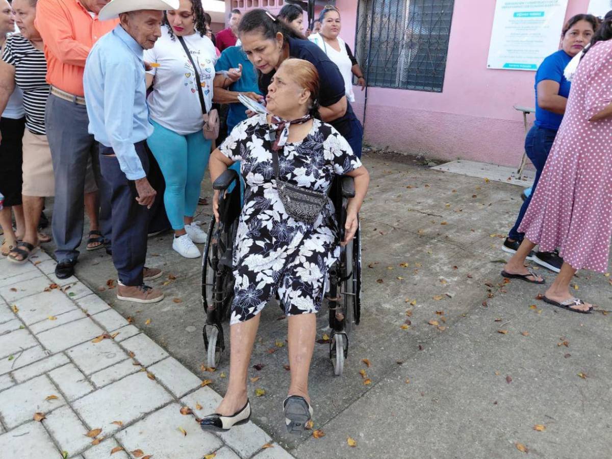 La Ceiba vota: Adultos mayores y personas con discapacidad destacan en las elecciones