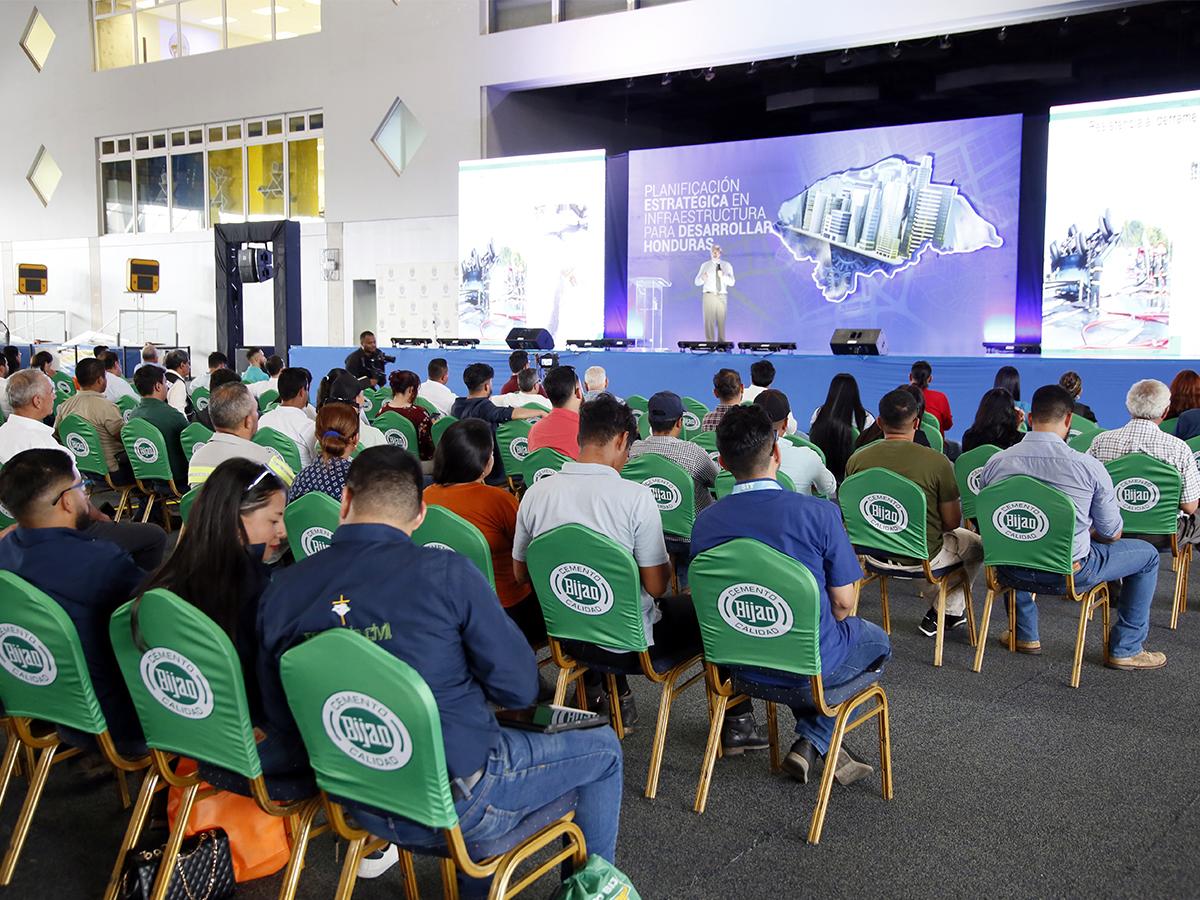 Cenosa participa por séptima ocasión consecutiva en Expoconstruye.