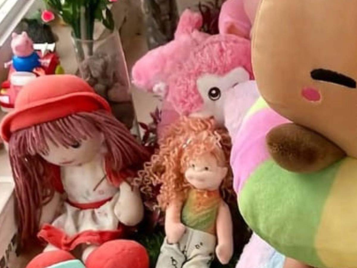 Con un angelito no: Profanan tumba de niña hondureña para robarle sus juguetes en Navidad