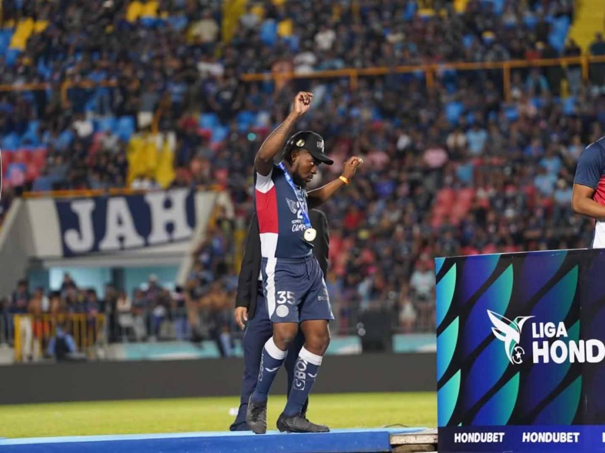 Motagua campeón: festeja la Copa 20, baile del Búho Meléndez y emoción de Pedro Atala
