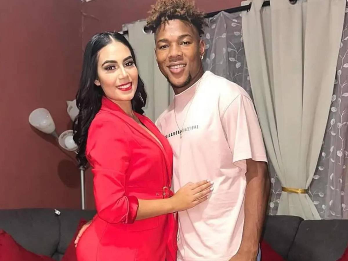 Honduras: Periodista deportiva y futbolista anuncian el nacimiento de su primer hijo