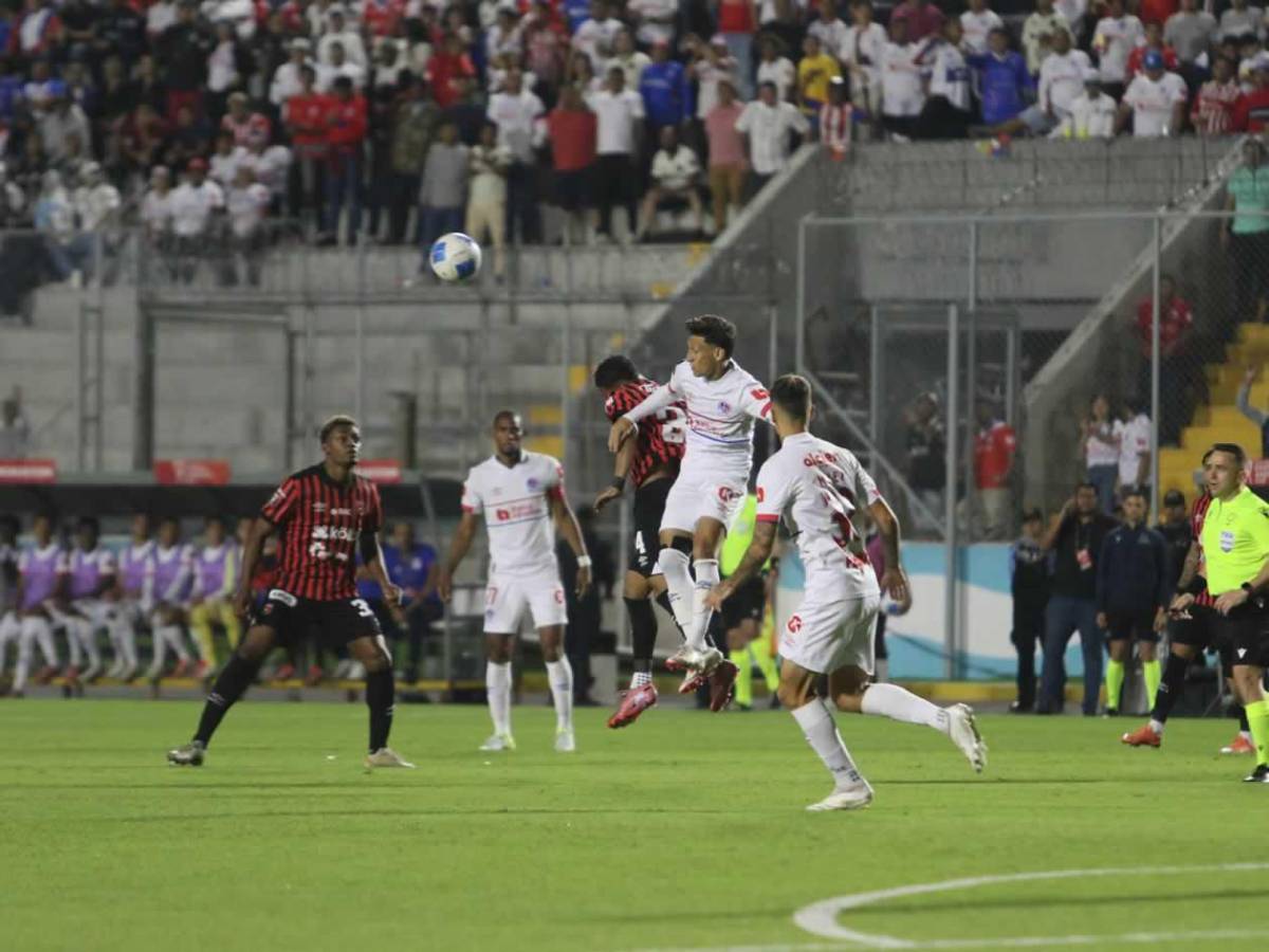 Olimpia llora la dolorosa eliminación, villanos en penales y Alajuelense festeja en el Nacional