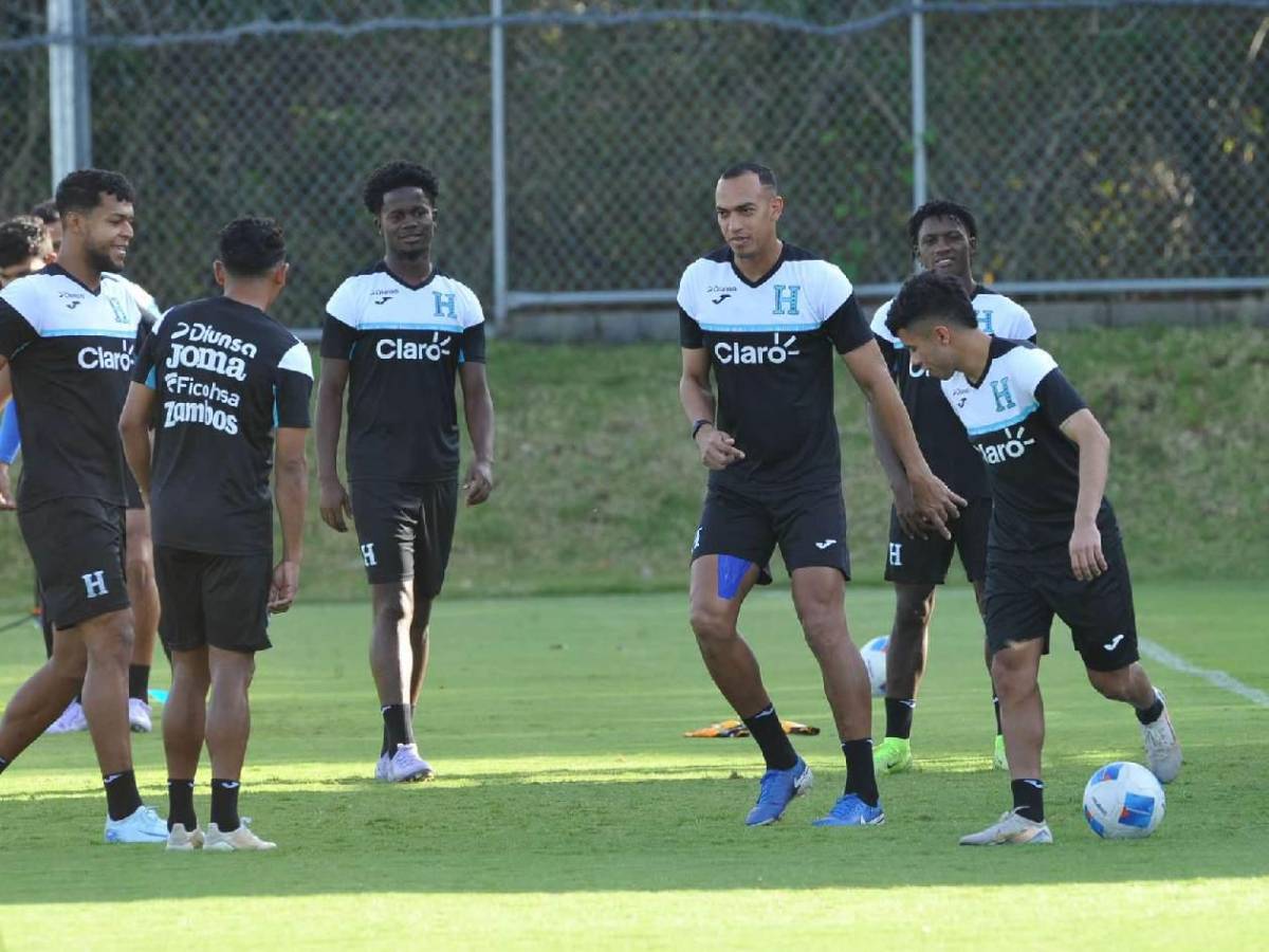 Primer entreno de Mathías Vázquez con Honduras: caras nuevas y sorpresas