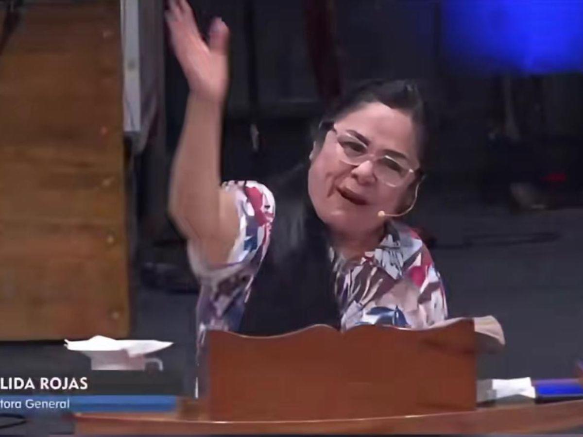 Pastora celebra temblor en pleno culto: “Más fuerte, padre, más fuerte”