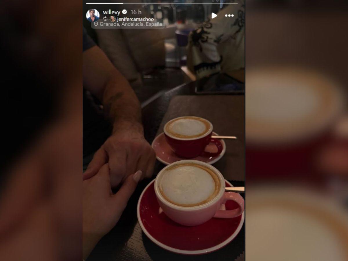 William Levy presume a su nueva novia con romántica foto