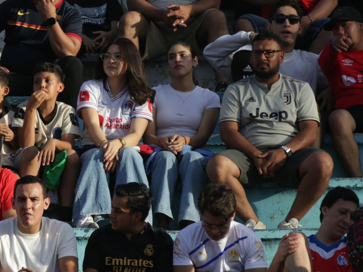 Olimpia vs Real España: chicas roban suspiros y ambiente de fiesta en el Nacional