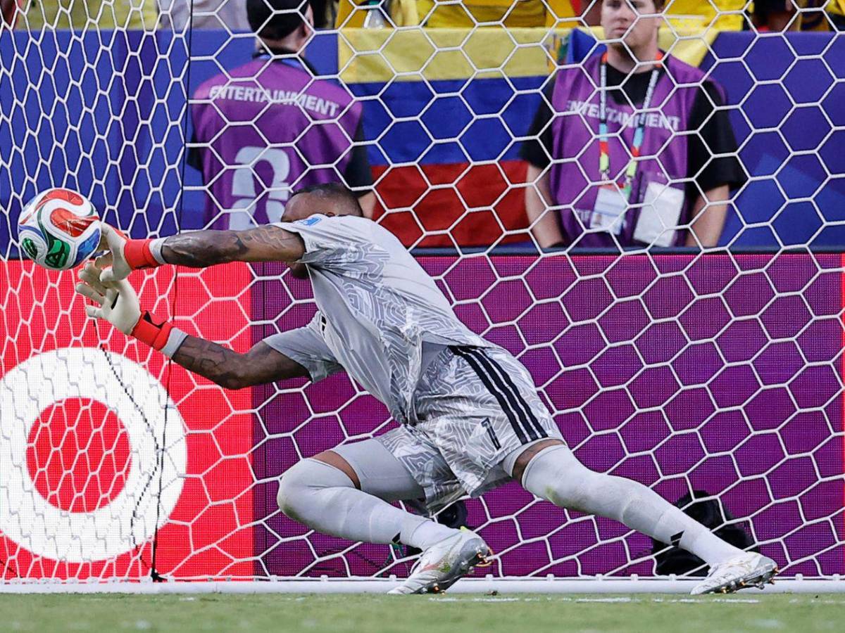 ¡A lo Vozinha! Portero de Concacaf rompe récord en el Mundial y le cambia la vida