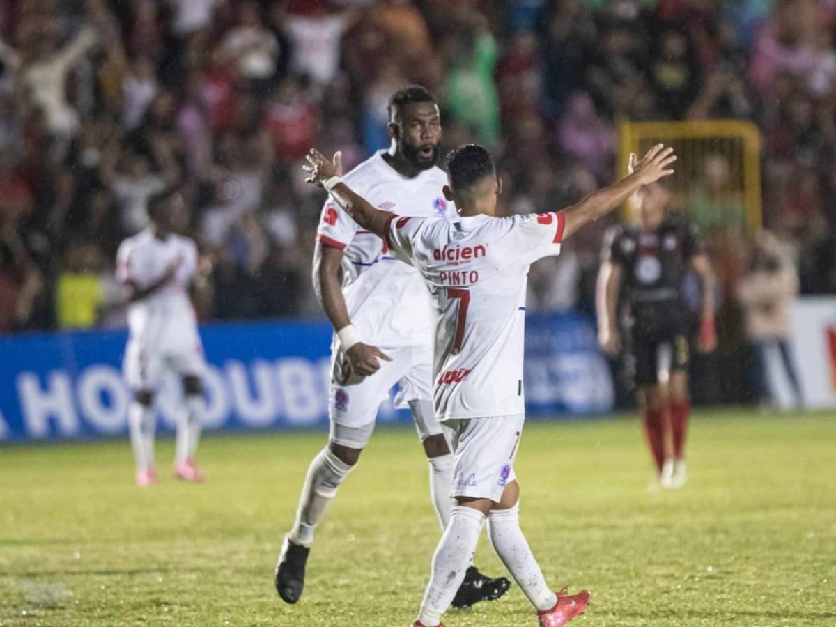 Respuesta de Benguché a un aficionado, locura de Olimpia en Choloma y mujer policía sorprendió