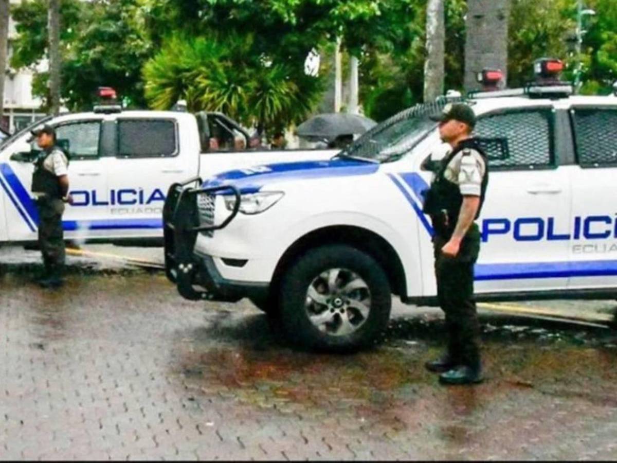 Temibles sicarios calcinan a una familia dentro de un carro