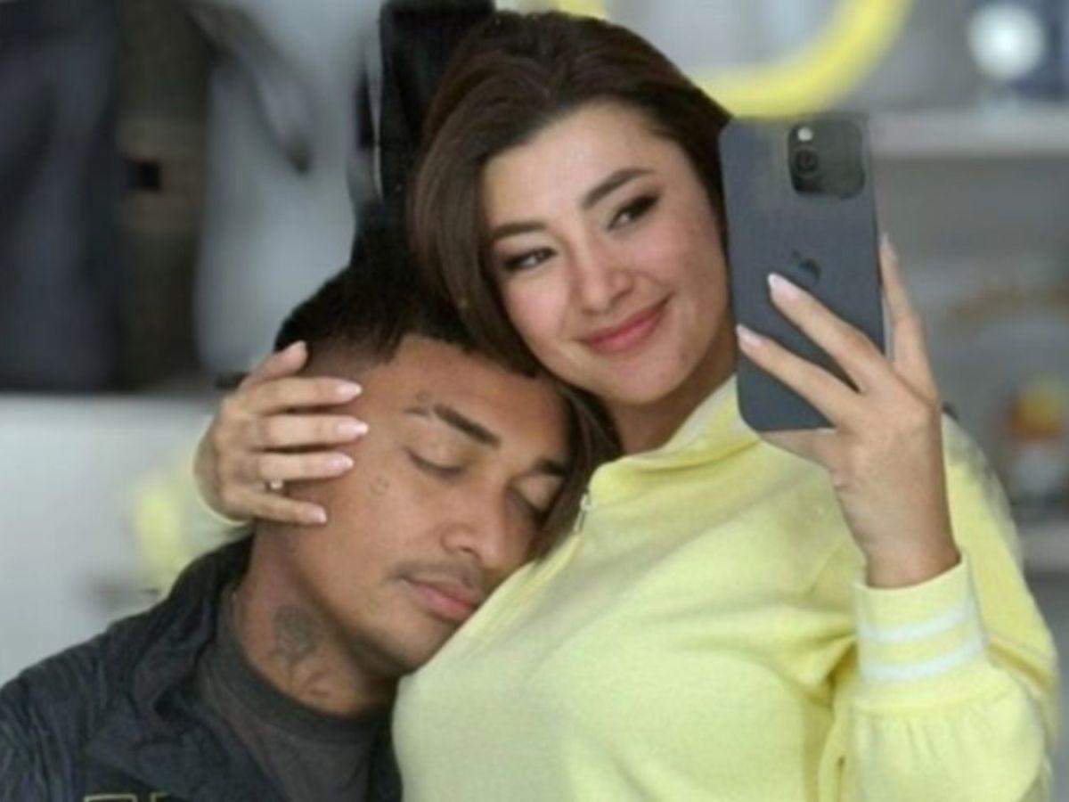 Supremo anuncia el fin de su relación con Milagro Flores