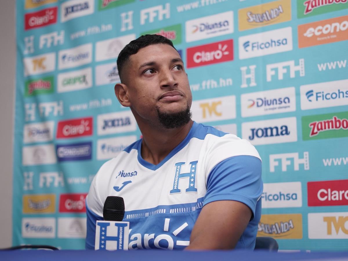 Bryan Acosta recordó la polémica de Iván Barton en el México-Honduras: “Lo vieron todos...”