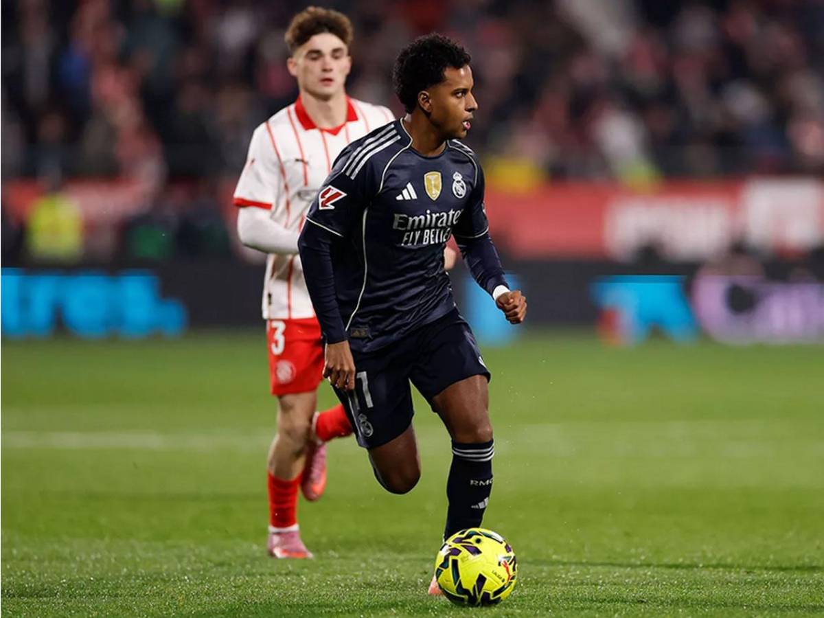 Sufrimiento del Real Madrid en Girona, enganchón de Mbappé y burla a Vinicius