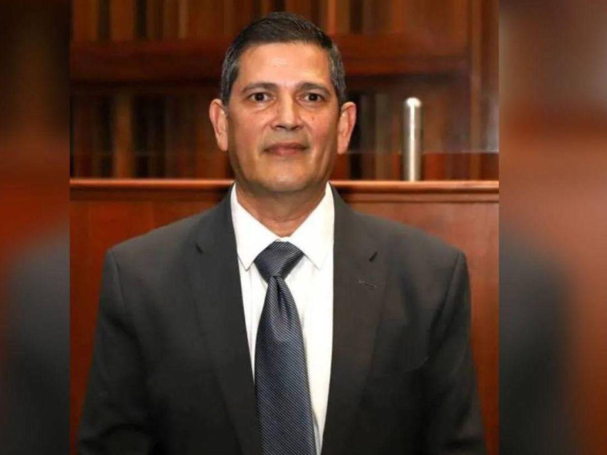 Wagner Vallecillo es ratificado como presidente de la Sala Constitucional de la CSJ