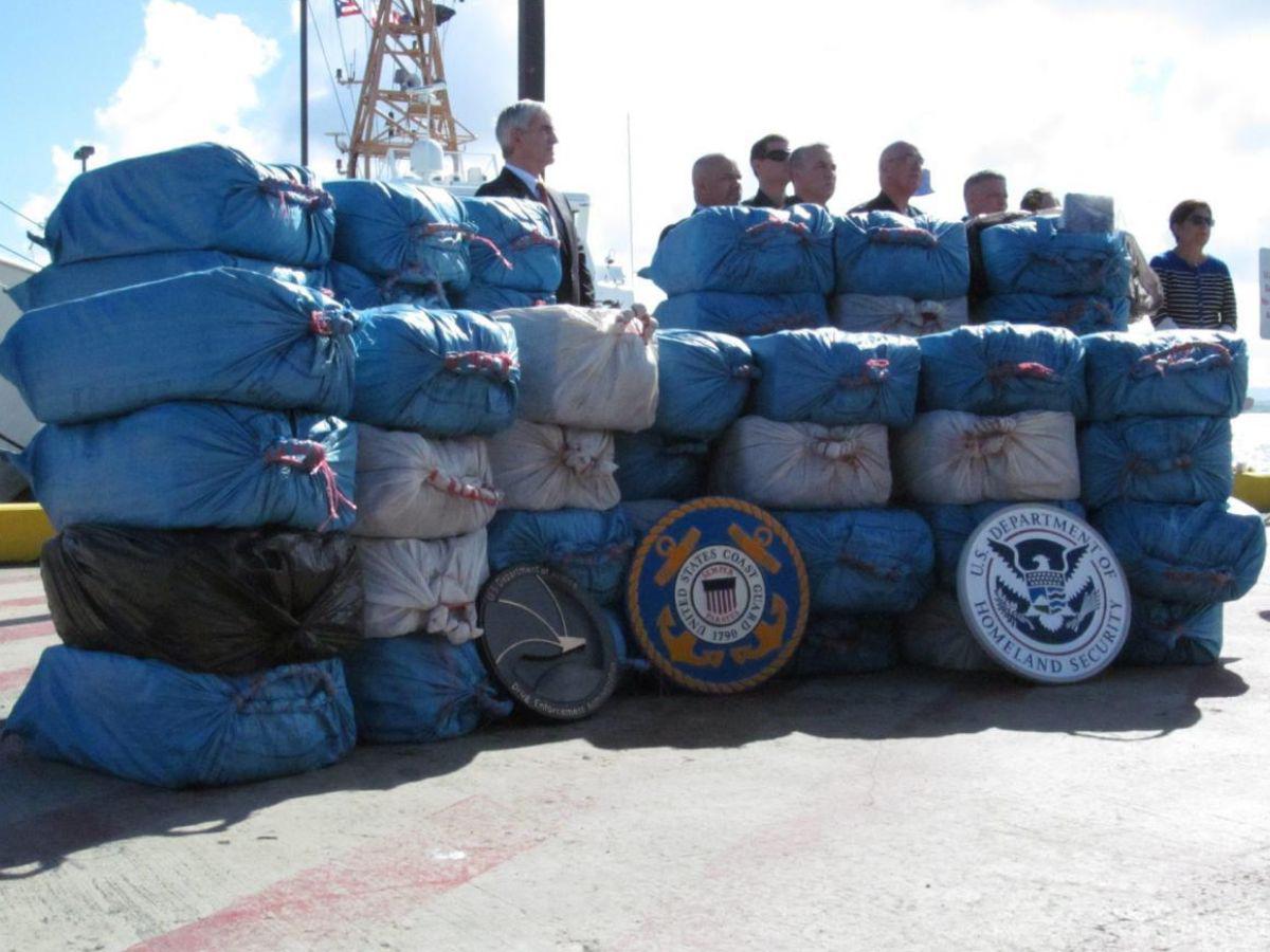 Incautan 14 fardos de cocaína valorada en 9.3 millones de dólares