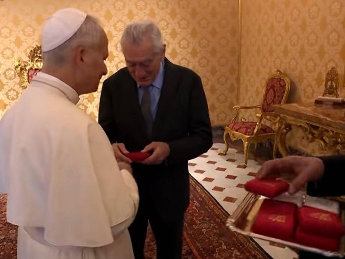 Robert De Niro en el Vaticano: un ícono del cine frente al Pontífice