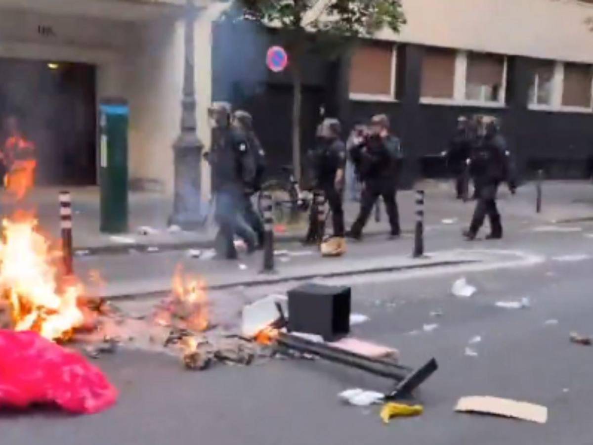Caos en París: cientos de detenidos y heridos empañan la fiesta del campeón PSG