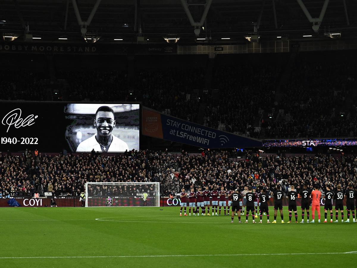 FIFA pedirá a países que pongan el nombre de Pelé a un estadio