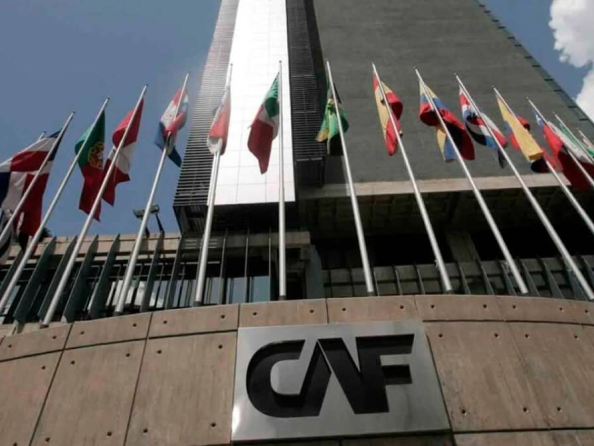 Honduras deposita instrumento de adhesión al CAF