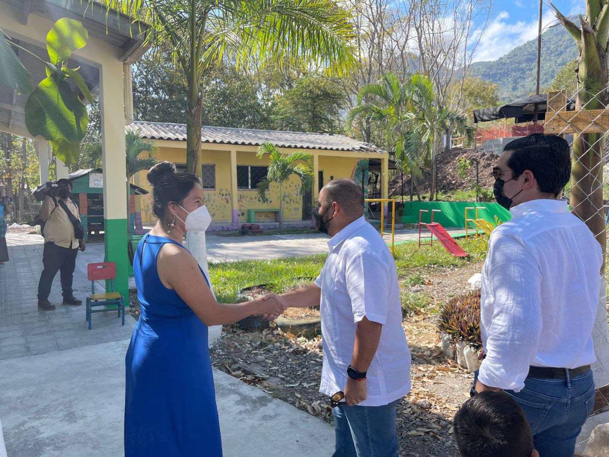 Para iniciar, 30 jóvenes están matriculados en el nuevo bachillerato.