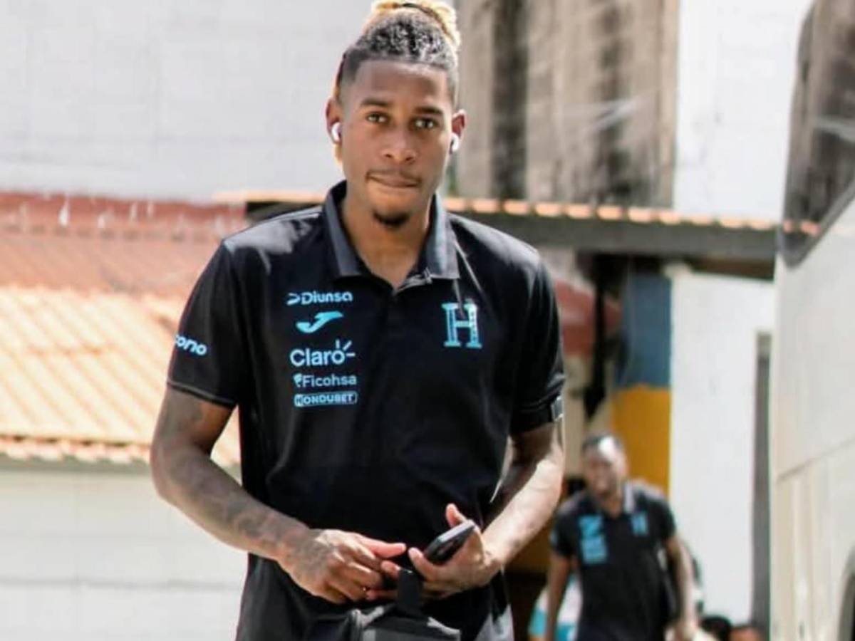 Fotos: Futbolista hondureño sorprendió a joven en Europa con dos gestos