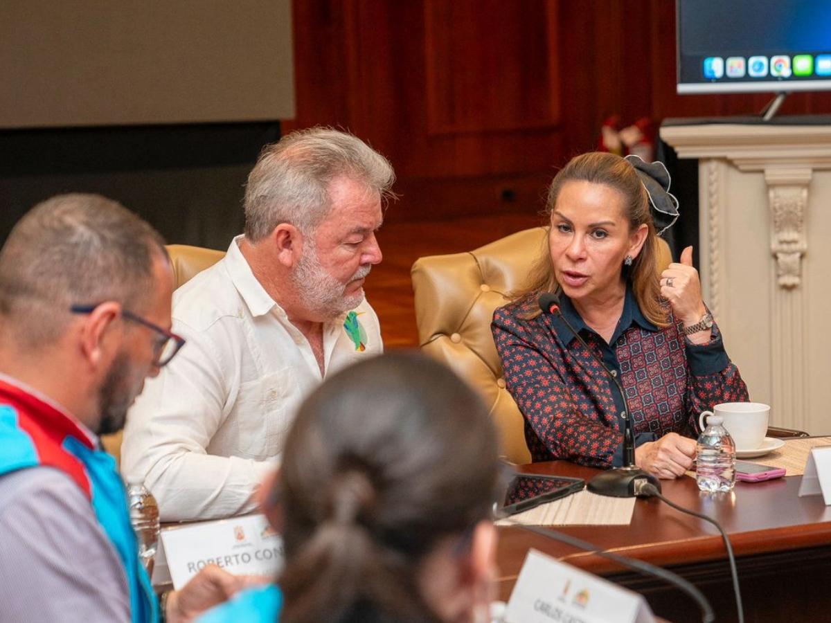 Ministerio Público cita a esposa del alcalde Contreras por investigaciones en alcaldía