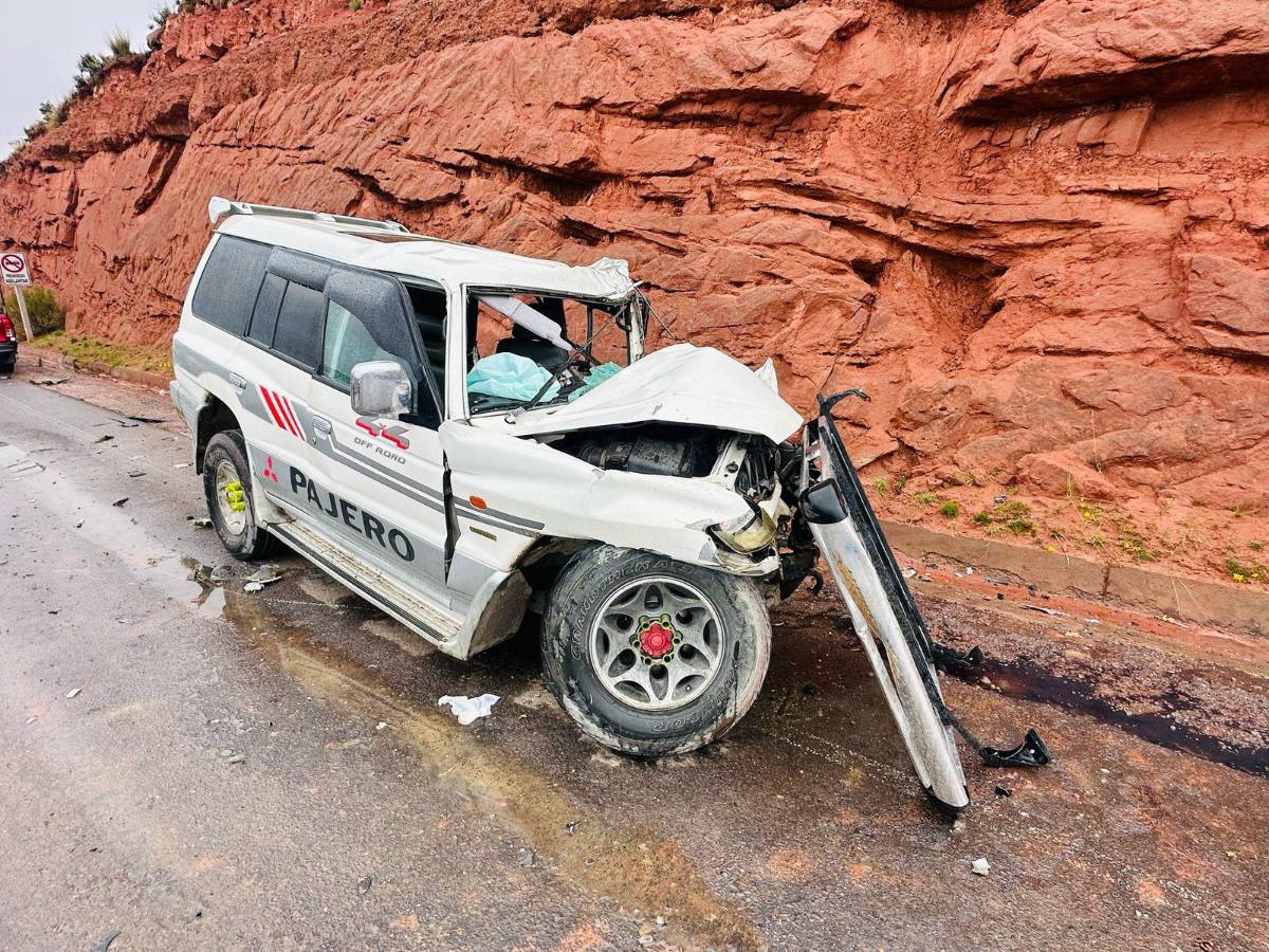 Al menos 31 muertos en accidente de un autobús en Bolivia