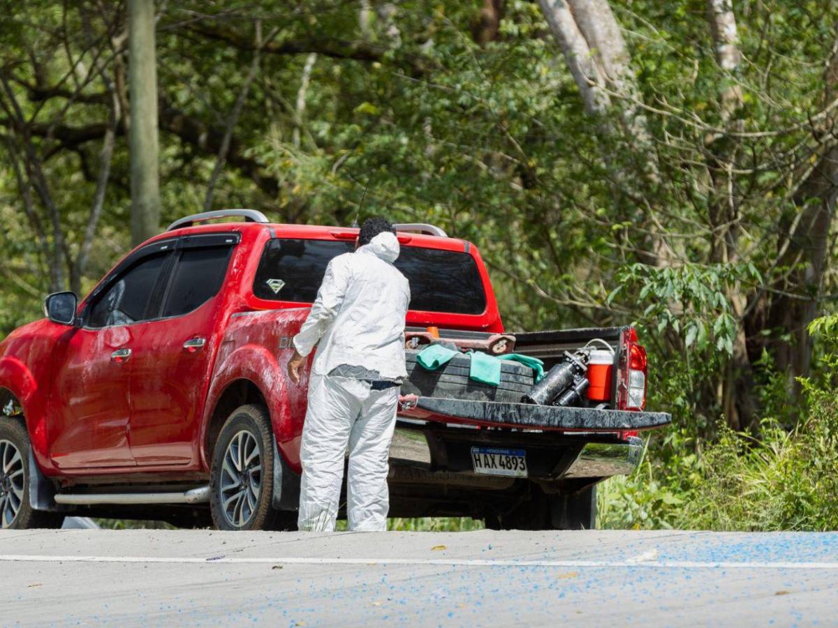 Cianuro en la CA-4: Así se retira  el peligroso químico tras el fatal accidente